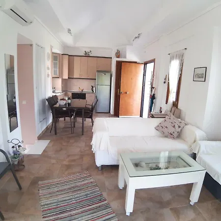 Evgenia Maisonette Tatil Evi Ierissos