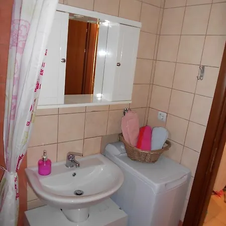 בית נופש Evgenia Maisonette לריסוס