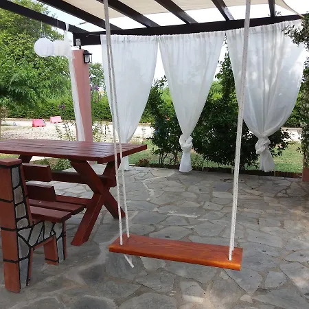 Evgenia Maisonette בית נופש לריסוס
