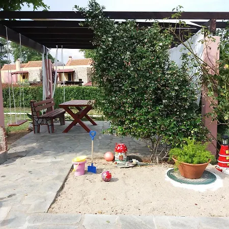 בית נופש Evgenia Maisonette *